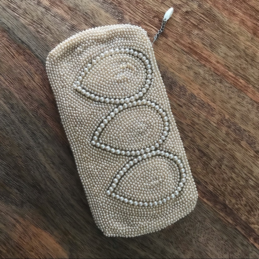 Vintage Dormar Pearl Purse